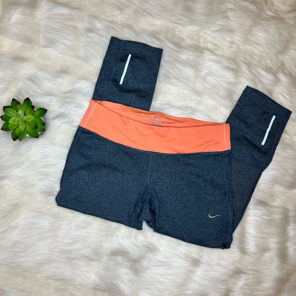 Nike | Women’s Dri-Fit Running Cropped Leggings Medium